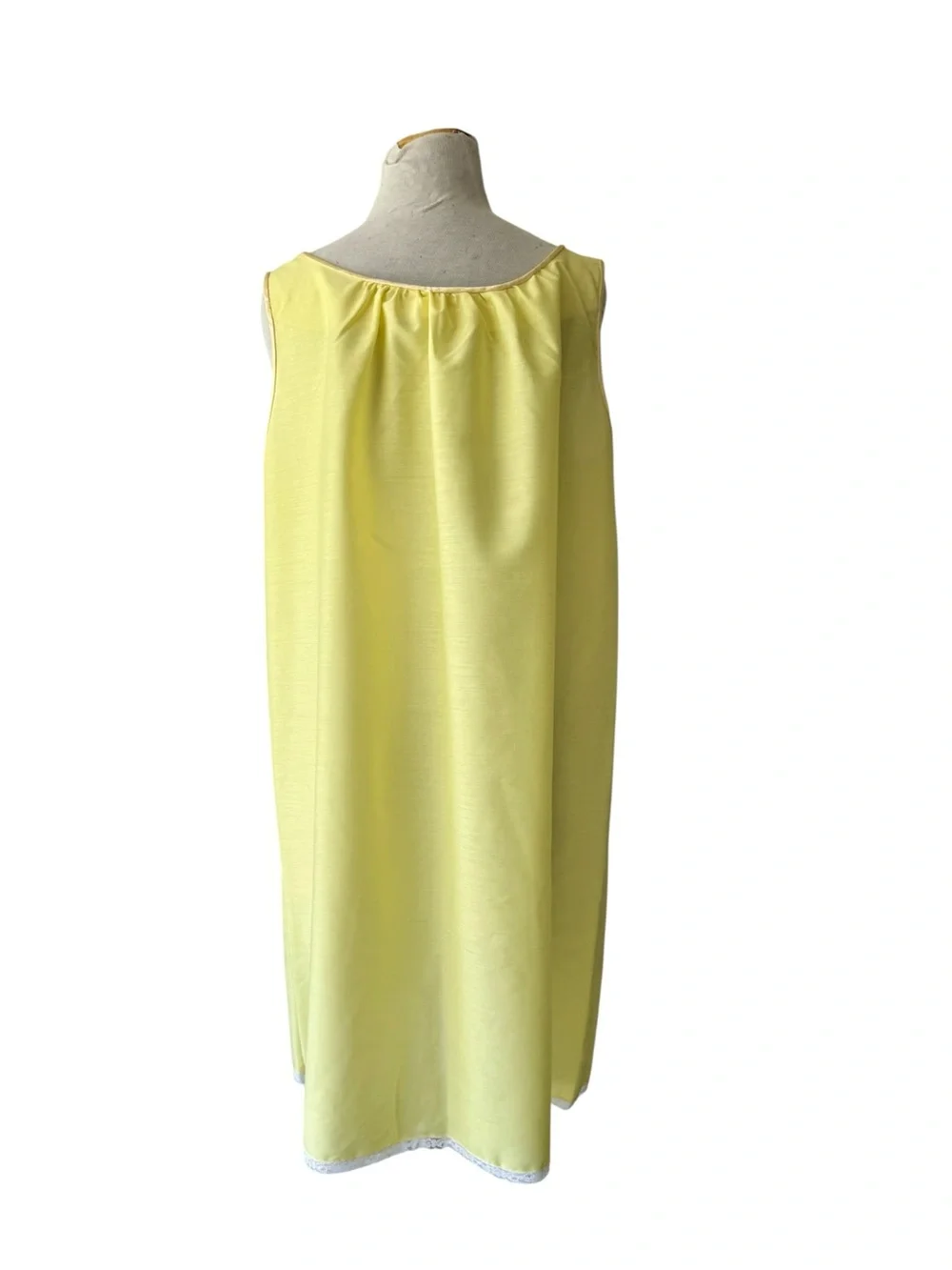 Vtg 60s Loungees Yellow Embroidered Nightgown L/XL Femme Cottage Lounge Dress - Picture 3 of 4